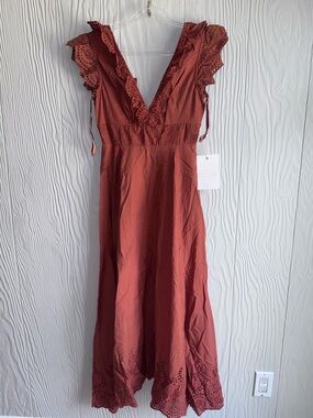 MAC DUGGAL SAMPLE RUFFLE COTTON MIDI Sz: 2 Eyelet details - Flawed